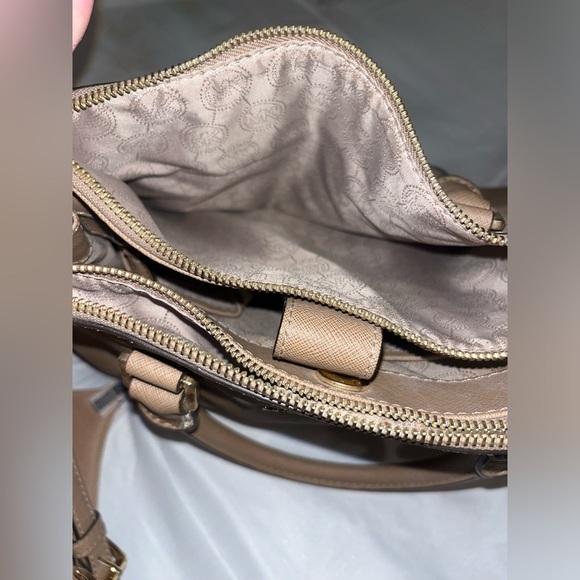 Michael Kors Tan Leather Sutton Satchel Shoulder Purse - Picture 6 of 9